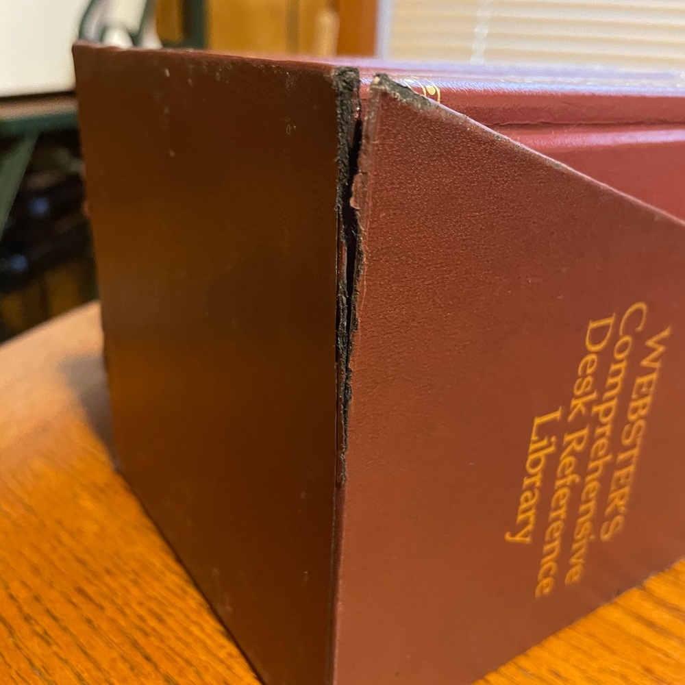 Webster’s library - Picture 2 of 5